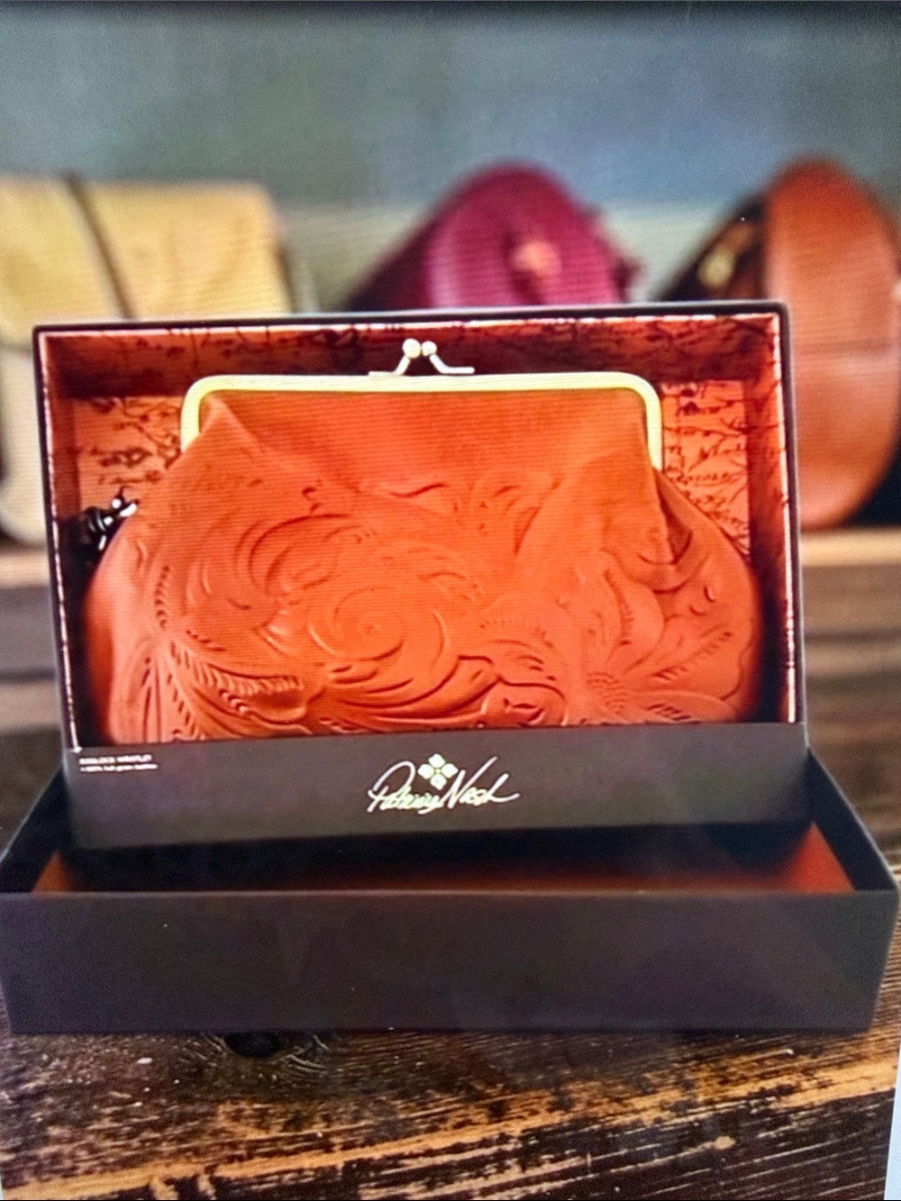 Patricia Nash Embossed kisslock wristlet new in box